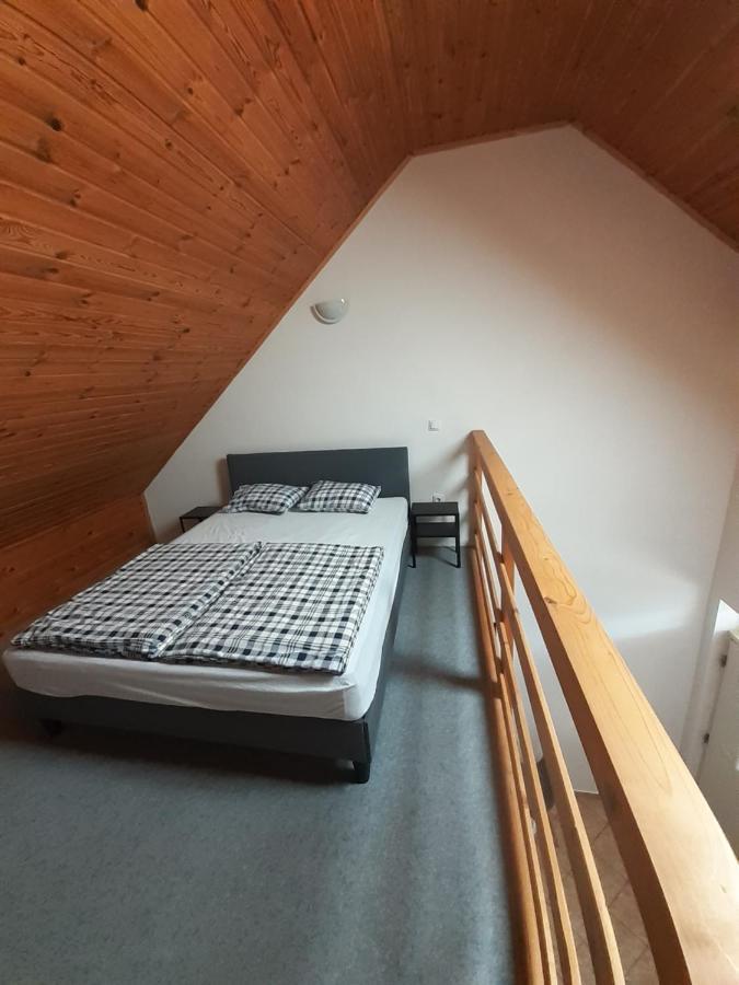 Apartament Polonia Apartman Egerszalók Zewnętrze zdjęcie