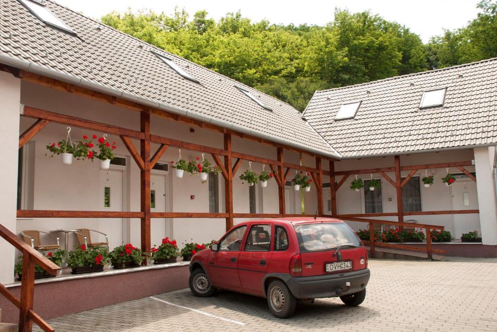 Apartament Polonia Apartman Egerszalók Zewnętrze zdjęcie